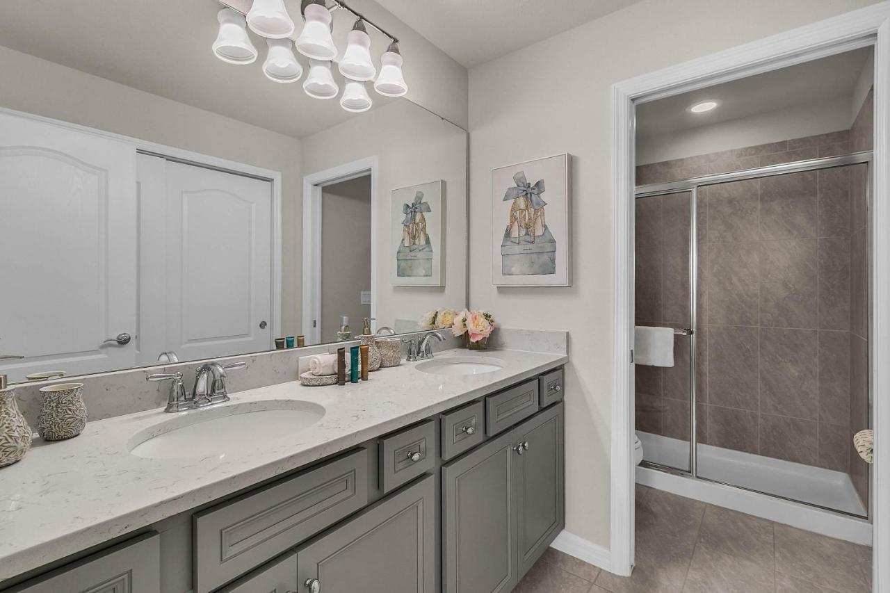 5 Bedrooms - 4,5 Bathrooms - Windsor At Westside 8928 Sa オーランド エクステリア 写真