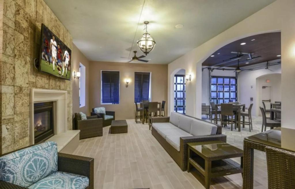 5 Bedrooms - 4,5 Bathrooms - Windsor At Westside 8928 Sa オーランド エクステリア 写真