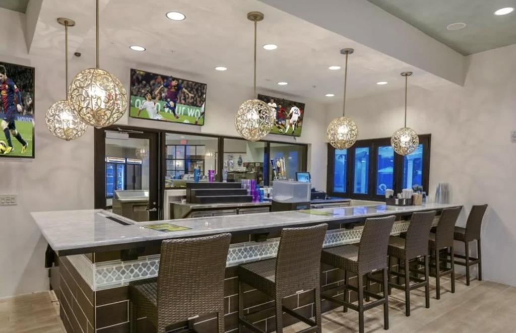 5 Bedrooms - 4,5 Bathrooms - Windsor At Westside 8928 Sa オーランド エクステリア 写真
