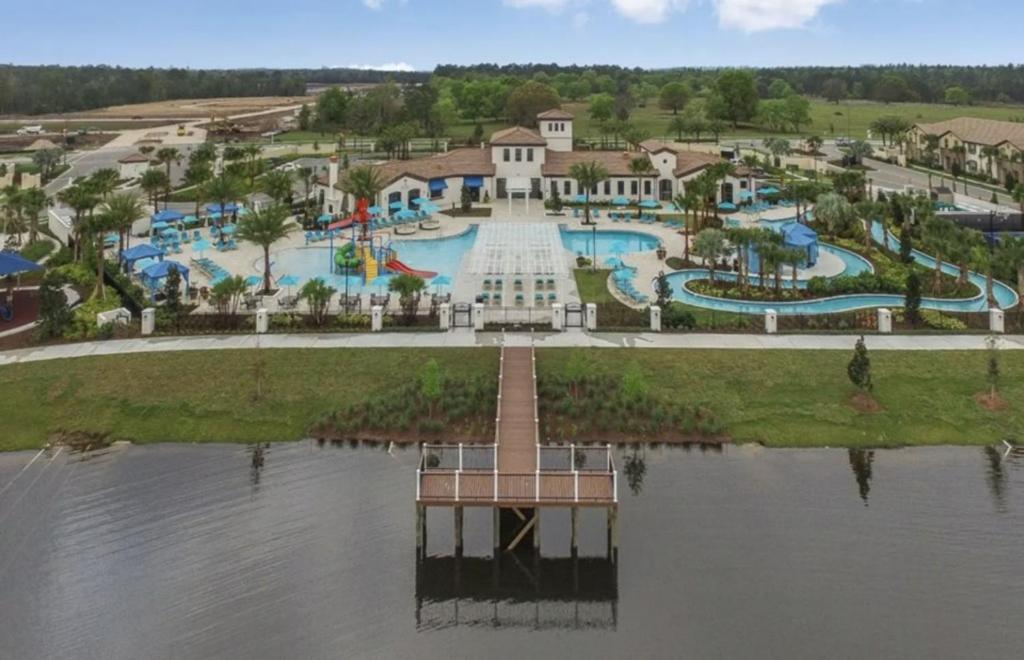 5 Bedrooms - 4,5 Bathrooms - Windsor At Westside 8928 Sa オーランド エクステリア 写真